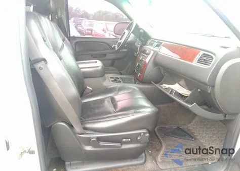 2011 Chevrolet Tahoe Lt z USA, uszkodzony, nr VIN 1GNSCBE01BR146546